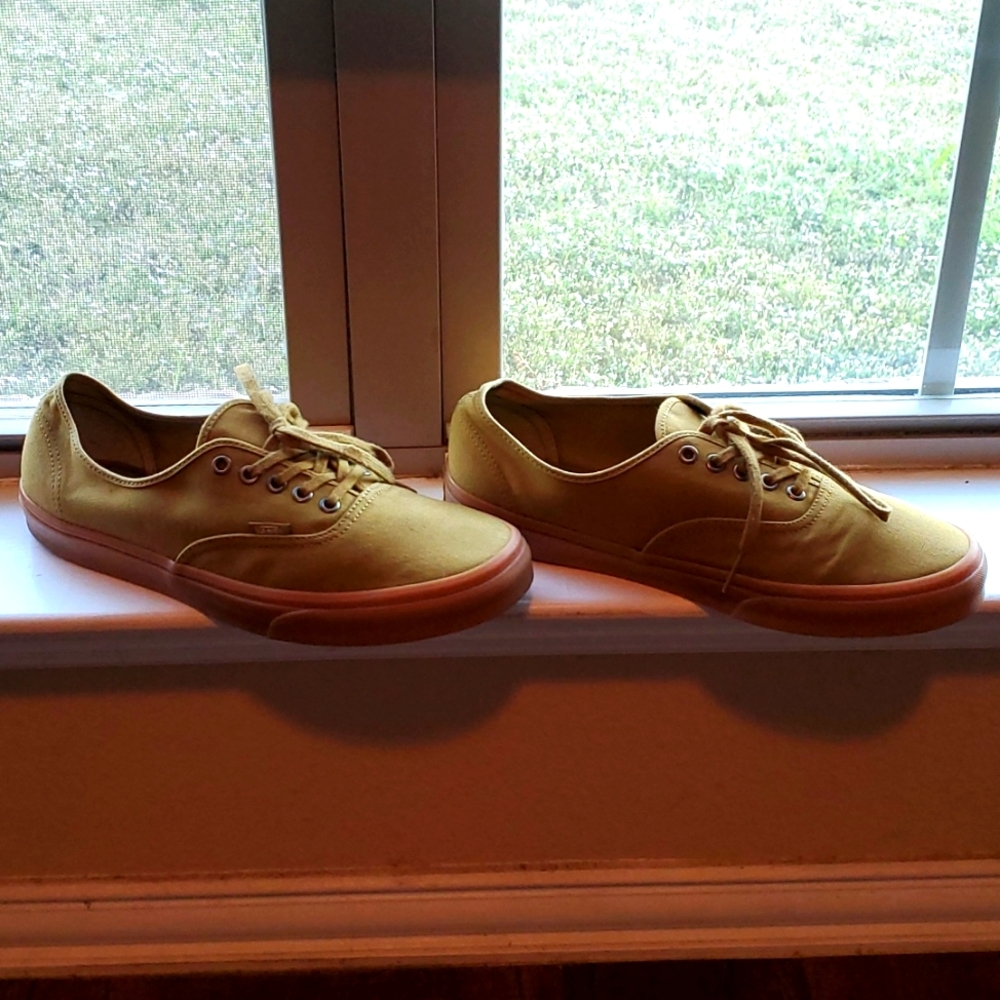 Vans authentic tan M10.5 shoes